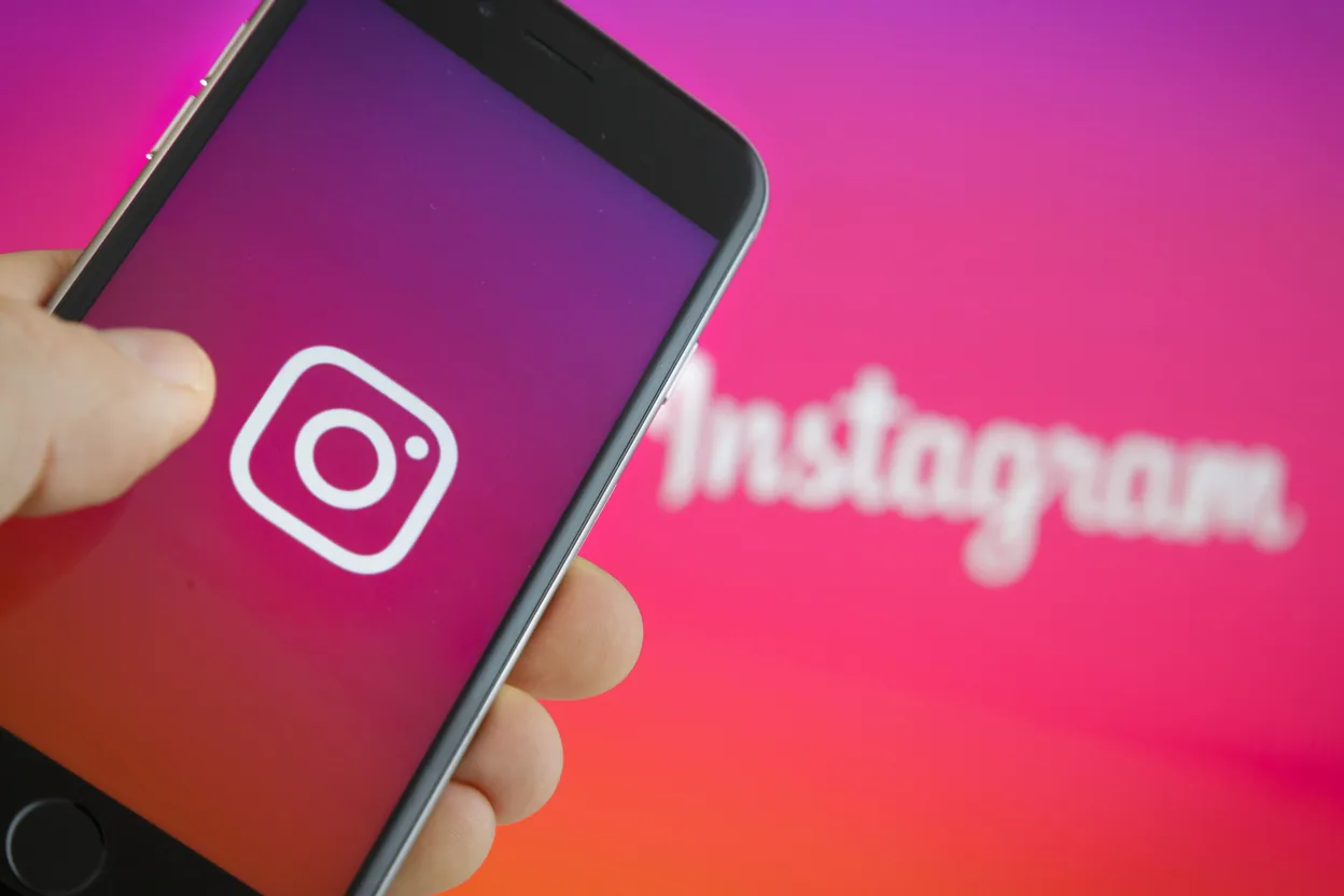 What does AHT mean on Instagram?